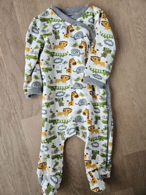 Pyjama Einteiler