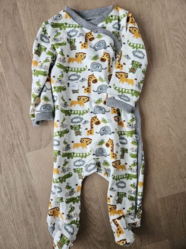 Pyjama Einteiler